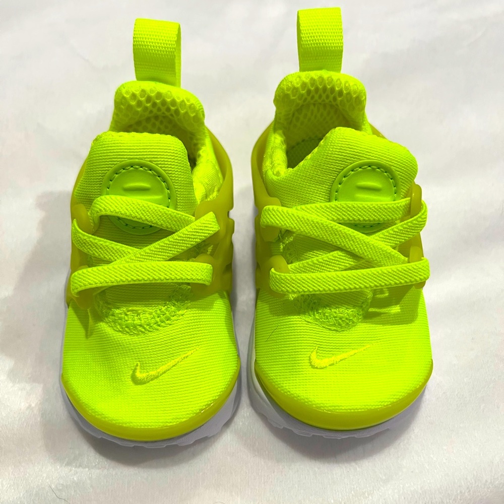 Nike size 4c